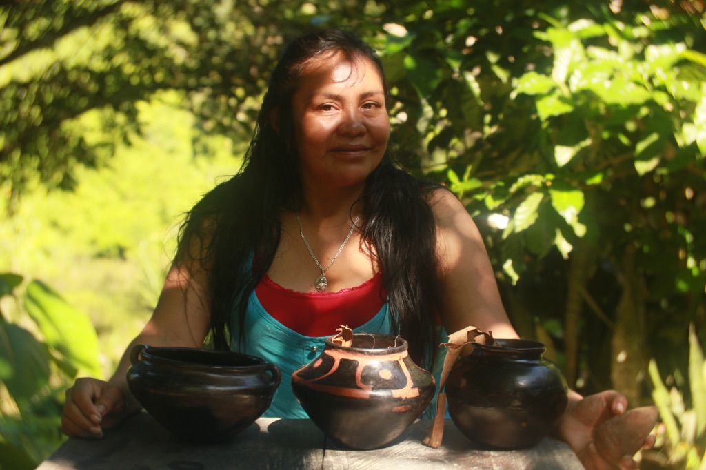 Taller de cerámica con Marcela Yukuna Yukuna